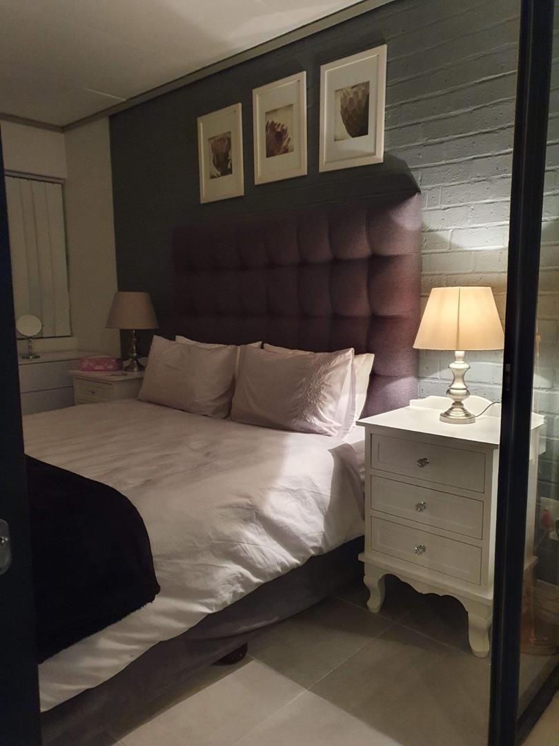 1 Bedroom Property for Sale in Milnerton Western Cape